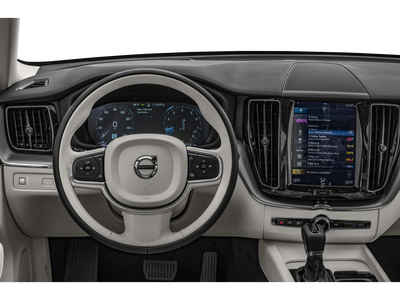 2020 Volvo XC60 Momentum T5 AWD