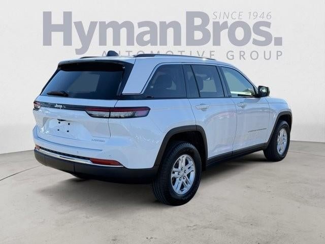 2023 Jeep Grand Cherokee Laredo 4x2