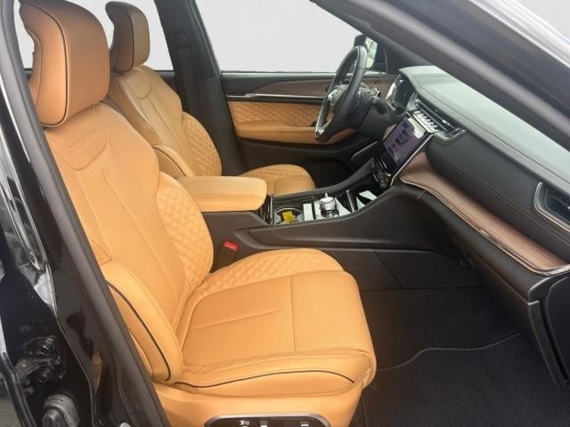 2025 Jeep Grand Cherokee Summit 4x4