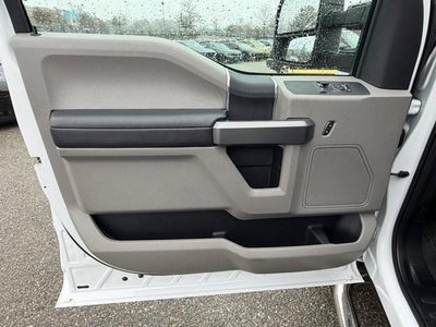 2017 Ford Super Duty F-250 SRW XLT 4WD Reg Cab 8' Box