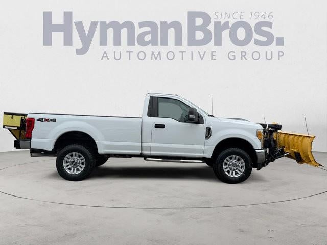 2017 Ford Super Duty F-250 SRW XLT 4WD Reg Cab 8' Box