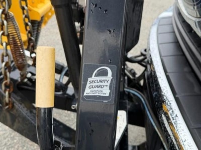 2017 Ford Super Duty F-250 SRW XLT 4WD Reg Cab 8' Box