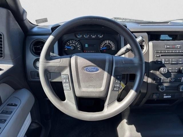 2013 Ford F-150 2WD SuperCrew 5-1/2 Ft Box XL