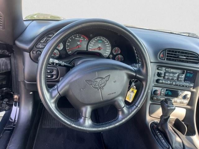 2004 Chevrolet Corvette 2dr Cpe