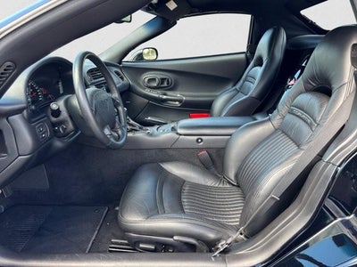 2004 Chevrolet Corvette 2dr Convertible