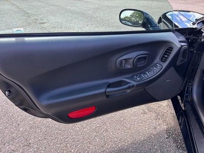 2004 Chevrolet Corvette 2dr Convertible