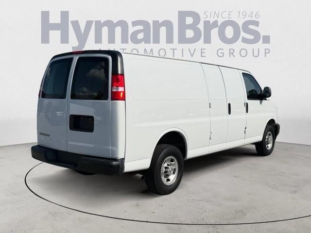 2022 Chevrolet Express Cargo Van 2500 Extended Wheelbase Rear-Wheel Drive