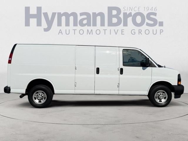 2022 Chevrolet Express Cargo Van 2500 Extended Wheelbase Rear-Wheel Drive