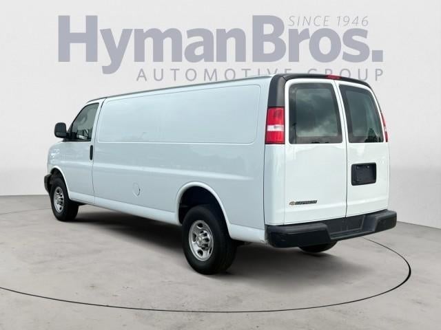 2022 Chevrolet Express Cargo Van 2500 Extended Wheelbase Rear-Wheel Drive