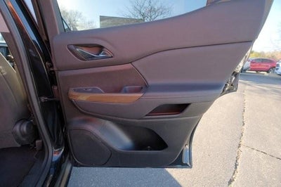 2022 GMC Acadia AWD SLE