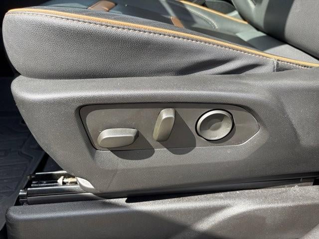 2023 GMC Yukon XL 4WD 4dr AT4