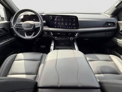 2025 Chevrolet Suburban 4WD Z71