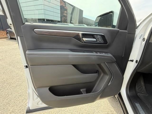 2025 Chevrolet Suburban 4WD Z71