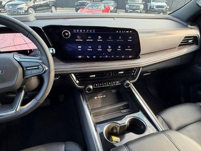 2025 Chevrolet Suburban 4WD Z71