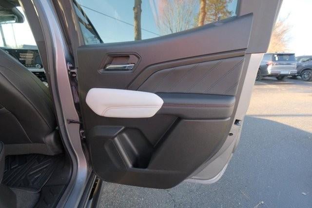 2023 GMC Canyon Crew Cab Short Box 4-Wheel Drive AT4X