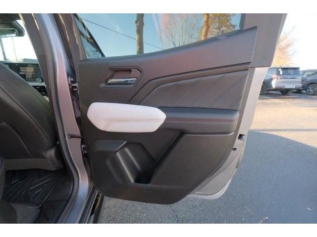 2023 GMC Canyon Crew Cab Short Box 4-Wheel Drive AT4X