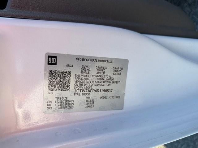 2024 GMC Savana Cargo Van 2500 Regular Wheelbase Rear-Wheel Drive