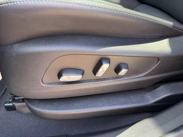 2023 Cadillac XT5 FWD 4dr Premium Luxury