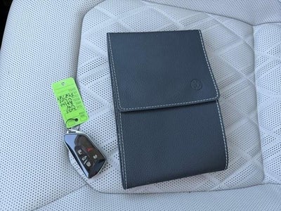 2025 Volkswagen Atlas 2.0T SEL Premium R-Line 4MOTION