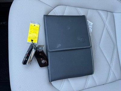 2024 Volkswagen Atlas 2.0T SE w/Technology FWD