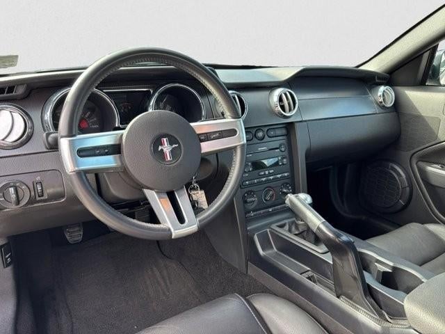 2007 Ford Mustang 2dr Cpe GT Deluxe