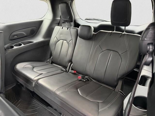 2022 Chrysler Pacifica Hybrid Touring L FWD