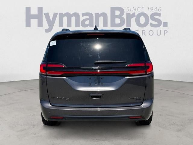 2023 Chrysler Pacifica Limited AWD