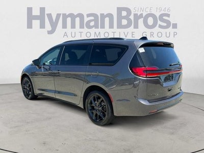 2023 Chrysler Pacifica Limited AWD