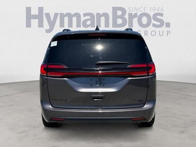 2023 Chrysler Pacifica Limited AWD