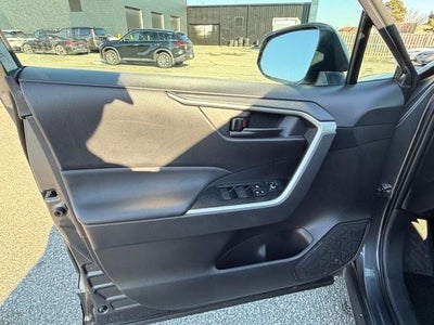 2025 Toyota RAV4 LE AWD (Natl)