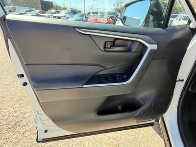 2025 Toyota RAV4 LE AWD (Natl)