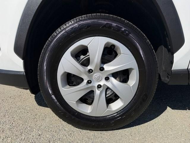 2025 Toyota RAV4 LE AWD (Natl)