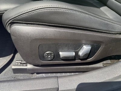 2023 BMW 330e xDrive Plug-In Hybrid