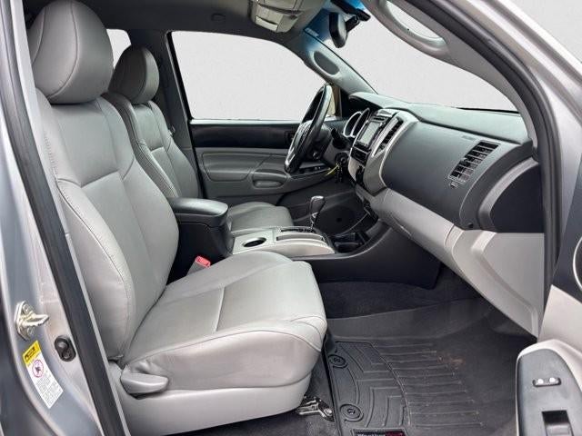 2015 Toyota Tacoma 4WD Double Cab Short Bed V6 Automatic (Natl)