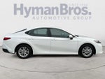 2025 Toyota Camry LE (SE)