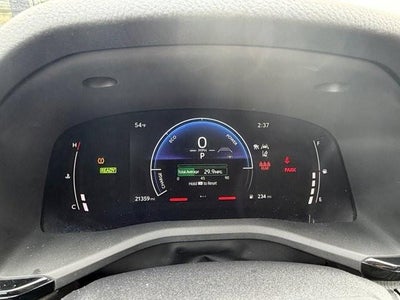 2025 Toyota Camry LE (SE)