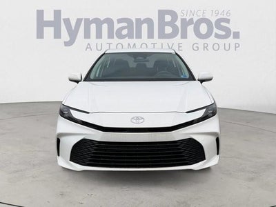 2025 Toyota Camry LE (SE)
