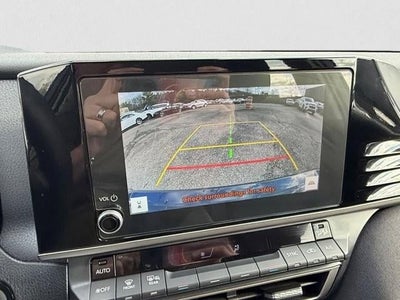 2025 Toyota Camry LE (SE)