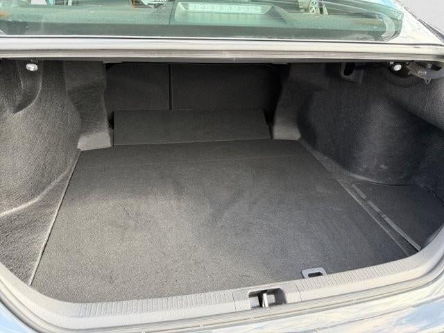 2025 Toyota Camry LE (SE)