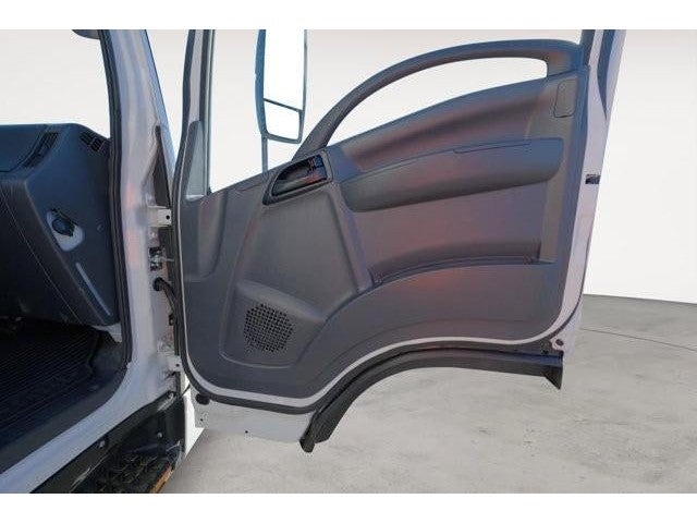 2023 Chevrolet 4500 LCF Gas "2WD Reg Cab 176"""