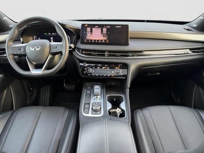 2025 INFINITI QX60 LUXE