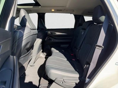 2023 INFINITI QX60 LUXE AWD
