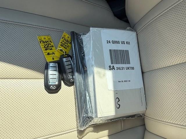 2024 INFINITI QX60 LUXE AWD