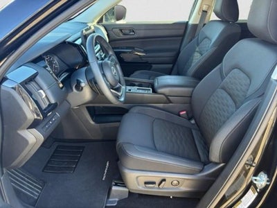 2025 Nissan Pathfinder SV 2WD