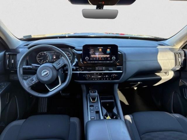 2025 Nissan Pathfinder SV 2WD