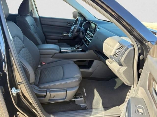 2025 Nissan Pathfinder SV 2WD