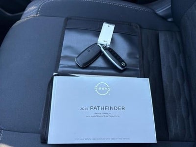 2025 Nissan Pathfinder SV 2WD