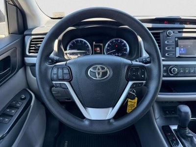 2019 Toyota Highlander LE V6 AWD (SE)