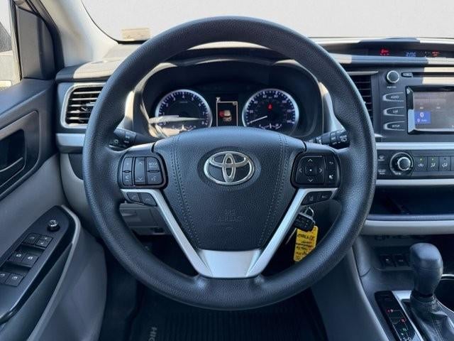 2019 Toyota Highlander LE V6 AWD (SE)