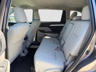 2019 Toyota Highlander LE V6 AWD (SE)